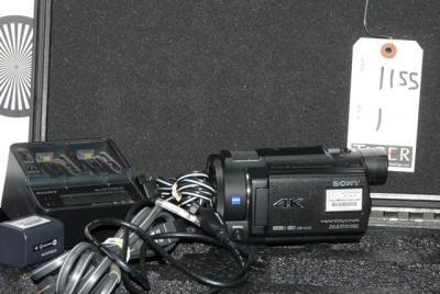 Sony FDR-AX33