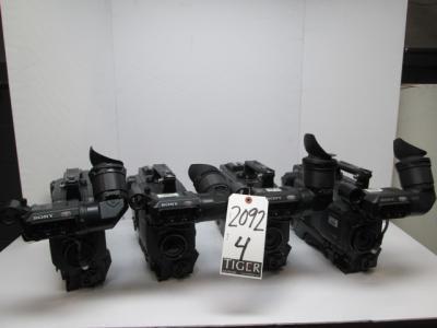 Sony DXC-D50WS Package