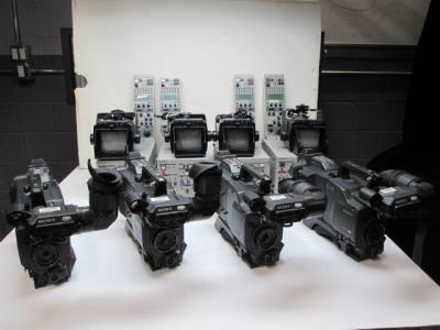 Sony DXC-D50WS Package