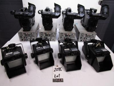 Sony DXC-D50WS Package