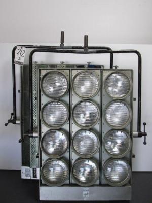 12-Light Maxi Brute Heads