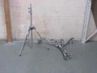 Baby Blade Stand & Runway Stand