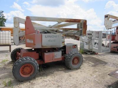 Articulating Boom Lift