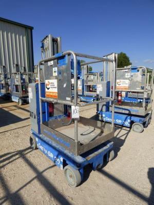 Genie Mast Lift