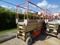 JLG Scissor Lift