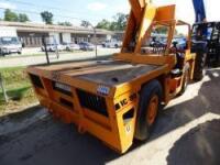 Broderson Carry Deck Crane