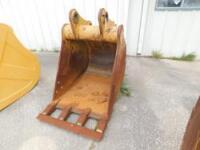 2014 Rockland 36in. Bucket for CLG922