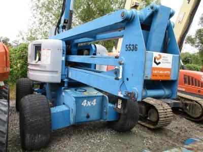 Genie Articulating Boom Lift