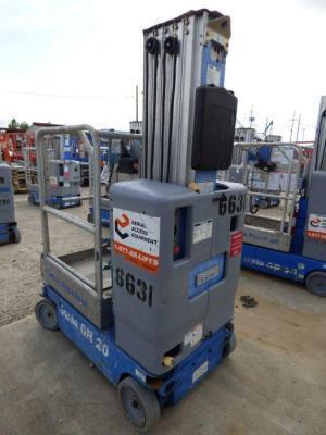 Genie Mast Lift