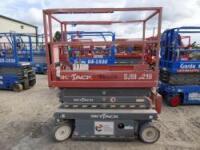 Skyjack Scissor Lift