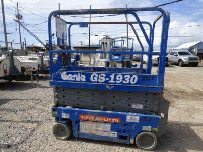 Genie Scissor Lift