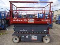 Skyjack Scissor Lift