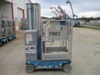 Genie Mast Lift