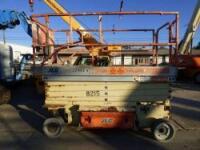 JLG Scissor Lift