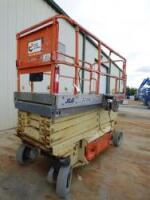 JLG Scissor Lift