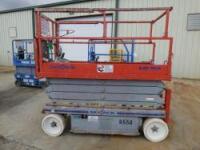 Skyjack Scissor Lift