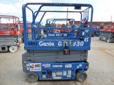 Genie Scissor Lift