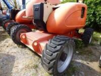 JLG Articulating Boom Lift