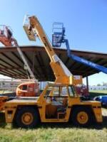 Broderson Carry Deck Crane