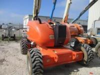 JLG Articulating Boom Lift