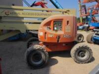 JLG Articulating Boom Lift