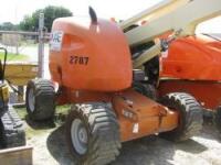 JLG Articulating Boom