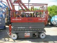 Skyjack Scissor Lift