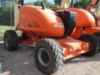 JLG Articulating Boom Lift