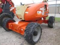 JLG Articulating Boom Lift