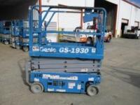 Skyjack Scissor Lift