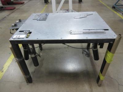 Newman Stretching Table