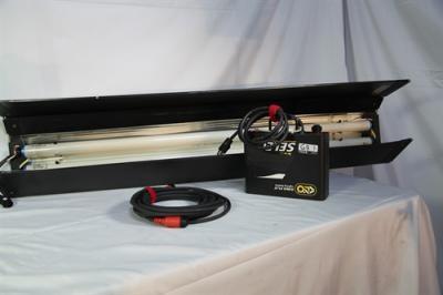KINO 2 BANK BALLAST RED W/ HEADER CABLE , 4' 2 BANK KINO HOUSING AND MALE PIN MOUNTING BACK PLATE