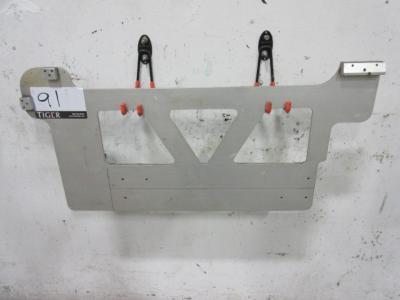 M & R TRI LOC Pallet