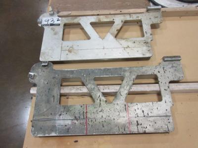 M & R TRI LOC Pallets