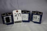 DENECKE DCODE PS-1A 48V PORTABLE PHANTOM POWER PACK