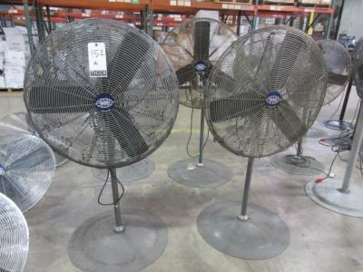 Global Industries 30in Pedestal Fan