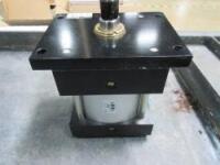 M & R Challenger II-III Lift Cylinder