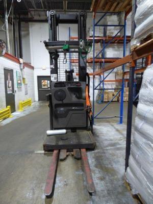 Raymond Order Picker Forklift