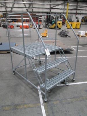 Uline 3-Step Work Platform