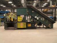 International Baler w/Conveyer