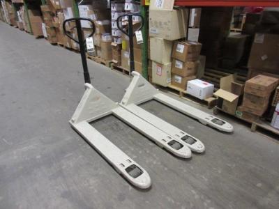Crown Manual Pallet Jacks