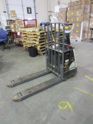 Crown Electric Pallet Jack