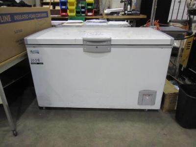 Avantco Freezer
