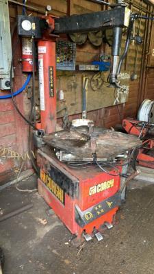 Corghi A9824 Tire Changer
