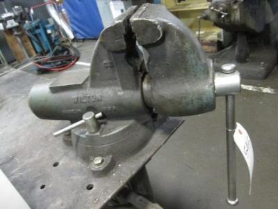 Heavy Duty Bench Vise