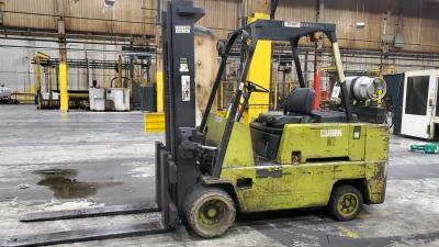 Clark Forklift