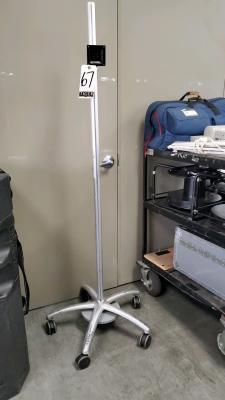MOBILE MONITOR STAND