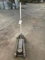 Hydraulic Floor Jack