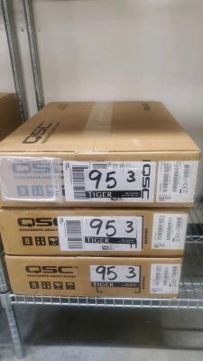 QSC DCA 1622 Digital Cinema Amplifiers