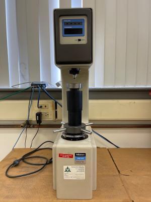 Mitutoyo Hardness Tester